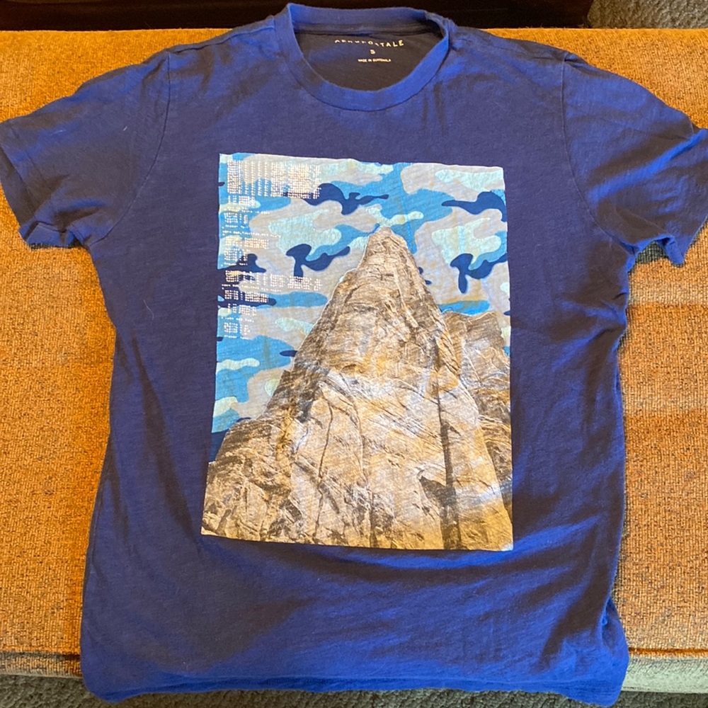 Men’s size small, Aeropostale Short sleeve shirt
